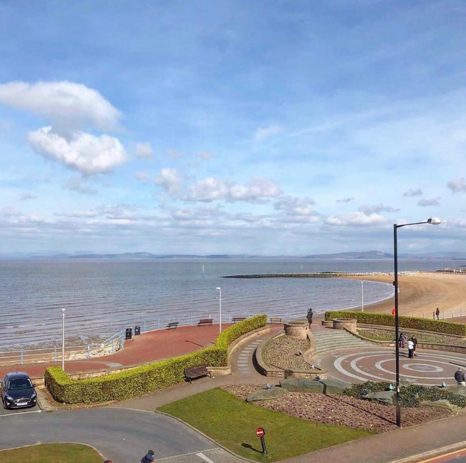 Lovely 2 Bedroom Modern Loft Sea View Morecambe